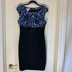 London Times – Sleeveless Dress with Belt Detail